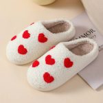 chausson multi-cœur rouge