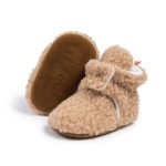 chausson pratique à scratch pour bébé