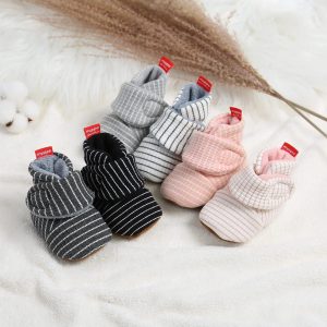 chaussons bébé à scratch