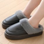 pantoufle en cuir PU